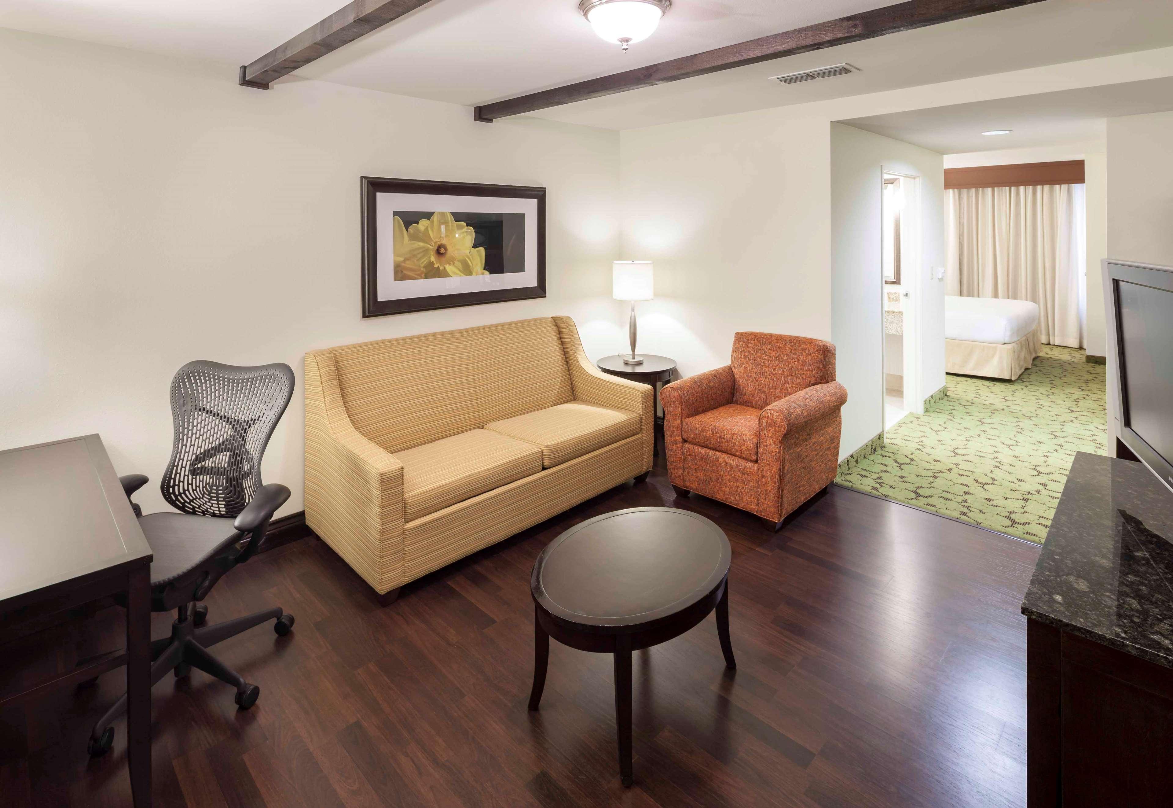 Hilton Garden Inn Dallas Lewisville Eksteriør billede